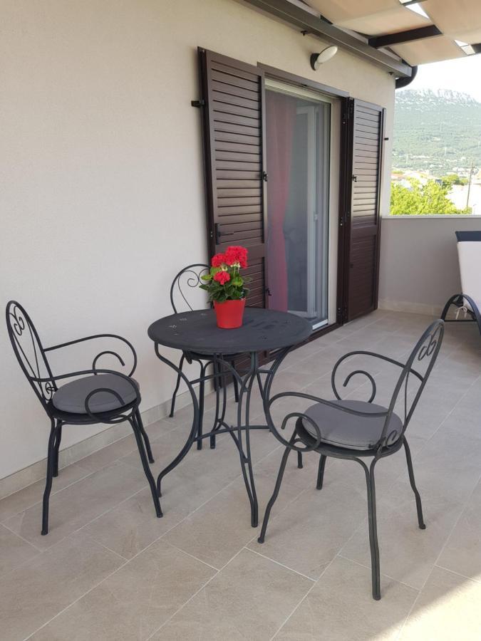 Villa Fides With Private Pool, Garden And Sea View Kaštel Novi Exterior foto